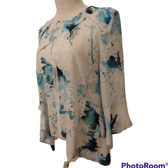 Sioni watercolor blue Floral top, petite large - Picture 4 of 7